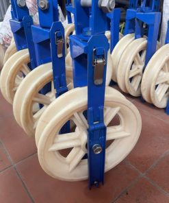 Puly Nhựa 395x80